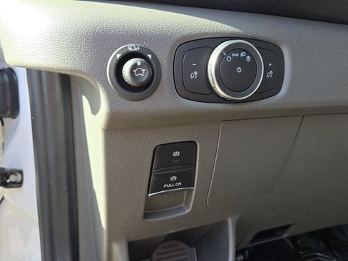 New 2025 Ford Transit 250 148 Medium Roof image 19