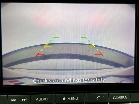 Used 2023 Nissan Rogue SV image 15