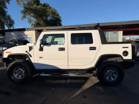 Used 2005 HUMMER H2 SUT w/ Preferred Equipment Group AWD/4WD image 7