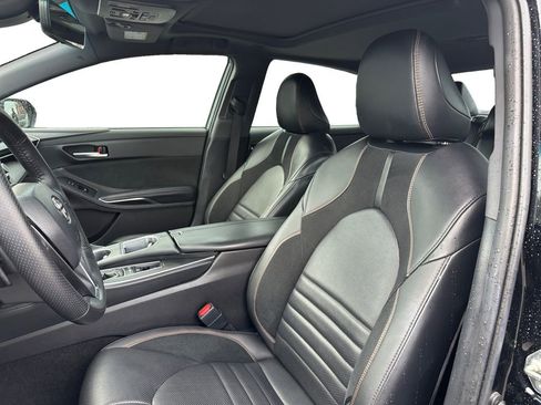 Used 2019 Toyota Avalon Touring w/ Advanced Safety Package image 9