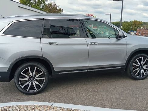 Used 2022 Honda Pilot Touring image 7