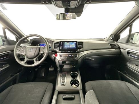 Used 2022 Honda Pilot Sport image 3