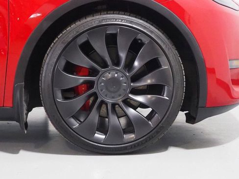 Used 2023 Tesla Model Y Performance image 44