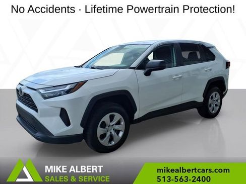 Used 2023 Toyota RAV4 LE AWD/4WD image 3