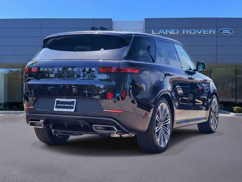 New 2026 Land Rover Range Rover Sport SE AWD/4WD image 4