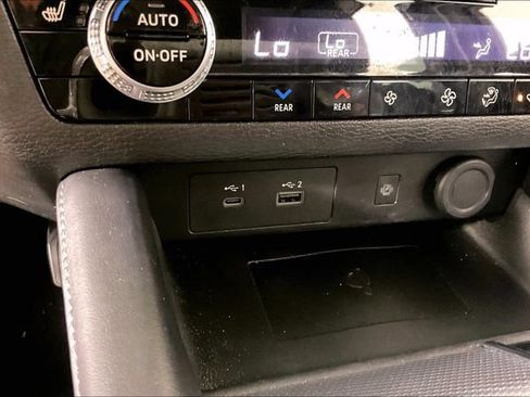 Used 2023 Mitsubishi Outlander SEL FWD image 15