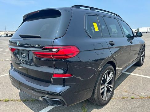 Used 2022 BMW X7 xDrive40i w/ M Sport Package AWD/4WD image 4