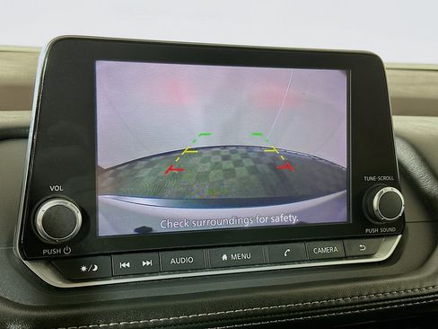 Used 2023 Nissan Rogue SV image 13