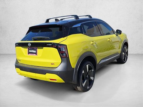 New 2026 Nissan Kicks SR image 2