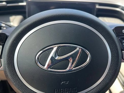 Used 2022 Hyundai Tucson SEL w/ Convenience + Premium Package FWD image 30