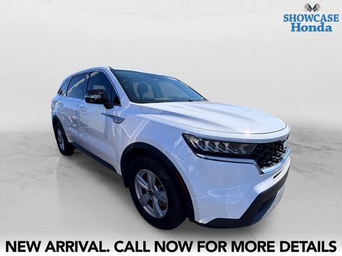 Used 2022 Kia Sorento LX FWD image 6