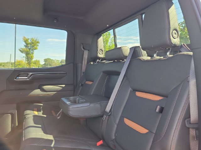 Used 2024 GMC Sierra 1500 AT4 w/ Technology Package AWD/4WD image 25