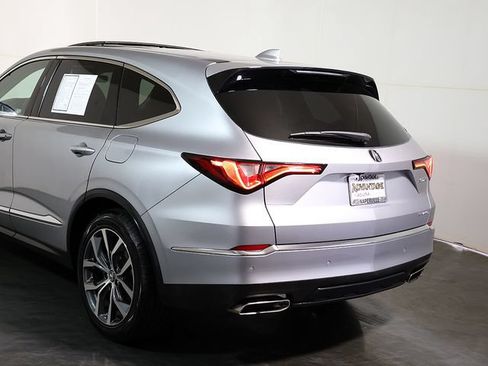 Used 2023 Acura MDX SH-AWD w/ Technology Package image 11