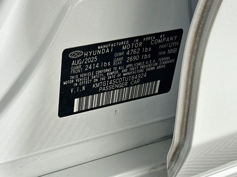 Used 2026 Genesis G70 2.5T RWD image 12