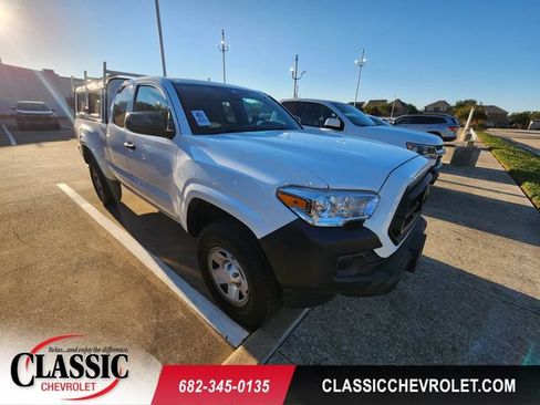 Used 2022 Toyota Tacoma SR RWD image 1