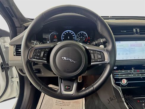 Used 2020 Jaguar XF S image 12