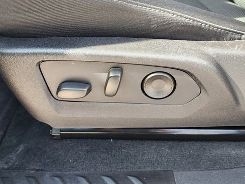 New 2026 GMC Canyon Elevation w/ Convenience Package image 16