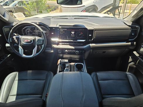 Used 2023 GMC Sierra 1500 SLT w/ SLT Convenience Package AWD/4WD image 15