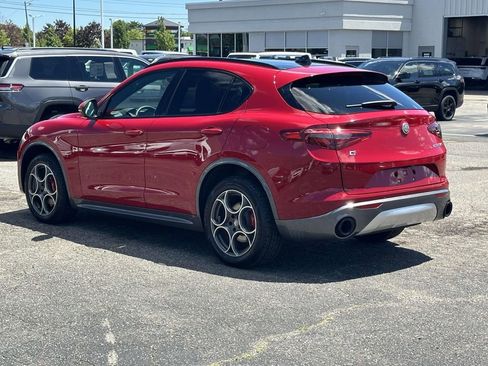 Used 2023 Alfa Romeo Stelvio Ti AWD/4WD image 6