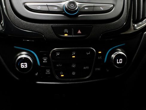 Used 2023 Chevrolet Equinox RS AWD/4WD image 31