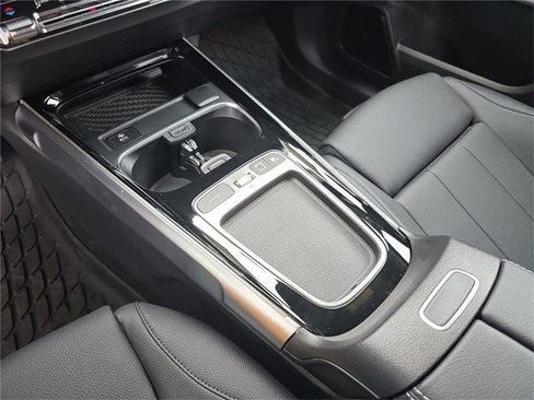 Certified 2026 Mercedes-Benz GLB 250 4MATIC image 33