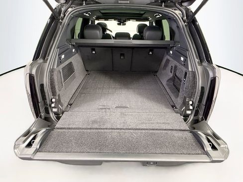 New 2026 Land Rover Range Rover SE image 28