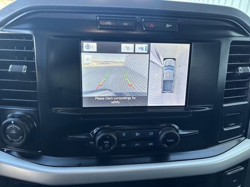 Used 2023 Ford F150 XLT w/ XTR Package image 32