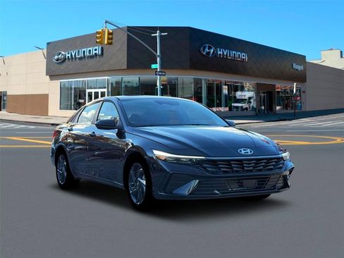 New 2026 Hyundai Elantra SEL Sport Premium FWD image 11
