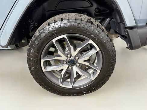 Used 2024 Jeep Wrangler Unlimited w/ Convenience Group AWD/4WD image 25