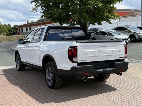 Used 2024 Honda Ridgeline TrailSport image 6