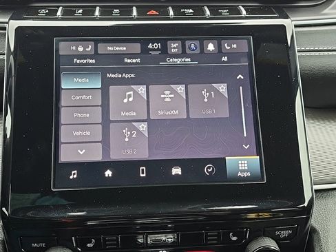 Used 2024 Jeep Grand Cherokee L Laredo image 15