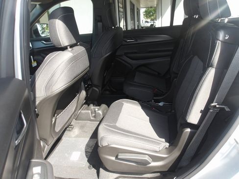 New 2025 Jeep Grand Cherokee L Laredo w/ Trailer Tow Package image 15