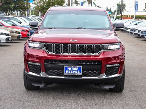 Used 2021 Jeep Grand Cherokee L Limited w/ Trailer Tow Group (B) AWD/4WD image 2