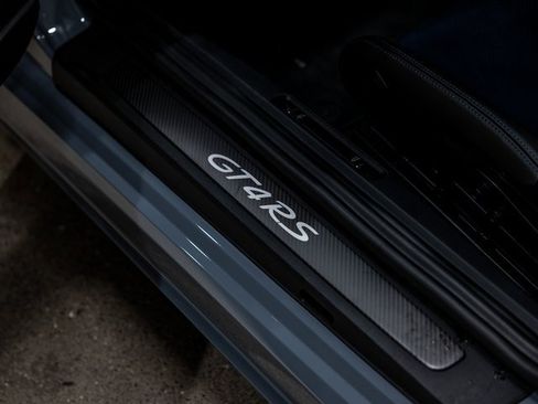 Used 2025 Porsche 718 Cayman GT4 RS image 32