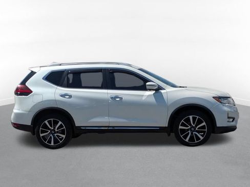 Used 2019 Nissan Rogue SL w/ Premium Package AWD/4WD image 2
