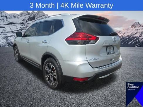 Used 2017 Nissan Rogue SL w/ SL Premium Package FWD image 16