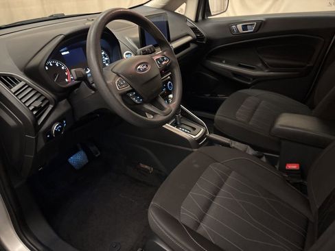 Used 2021 Ford EcoSport SE w/ SE Convenience Package image 12