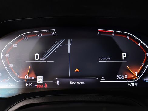 Used 2019 BMW 330i xDrive Sedan w/ Driving Assistance Package AWD/4WD image 4