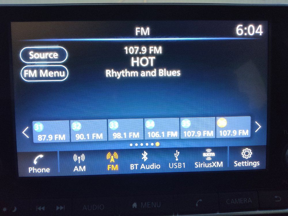 Used 2022 Nissan Sentra SR w/ Midnight Edition FWD image 25