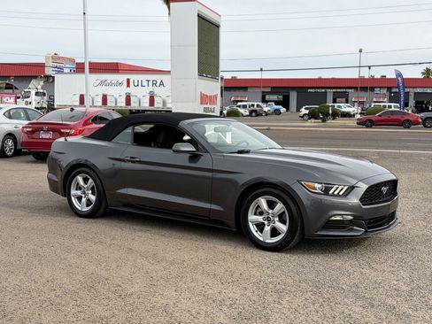 Used 2016 Ford Mustang Convertible image 8