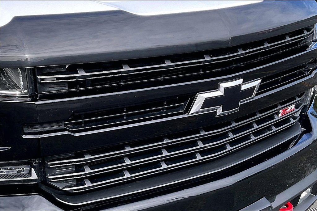 Used 2022 Chevrolet Silverado 1500 LT Trail Boss w/ Convenience Package II AWD/4WD image 37