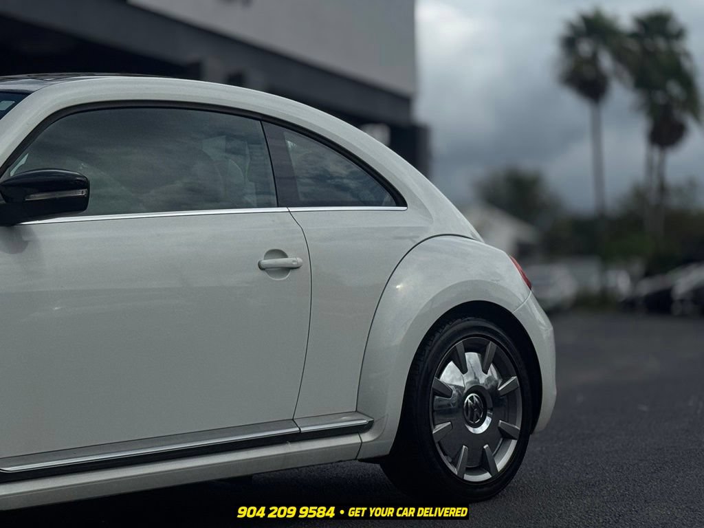 Used 2014 Volkswagen Beetle TDI FWD image 3