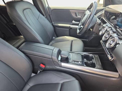 Certified 2021 Mercedes-Benz GLA 250 image 10