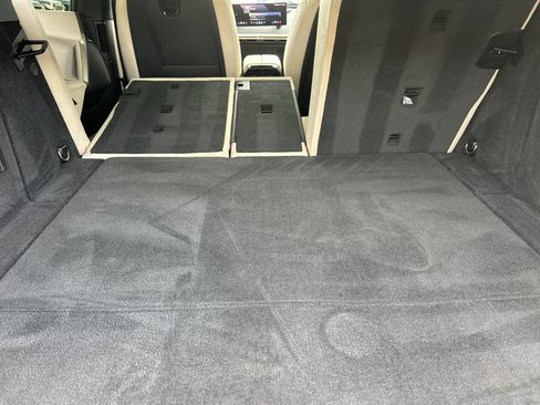 Used 2024 BMW iX xDrive50 w/ Sport Package image 15