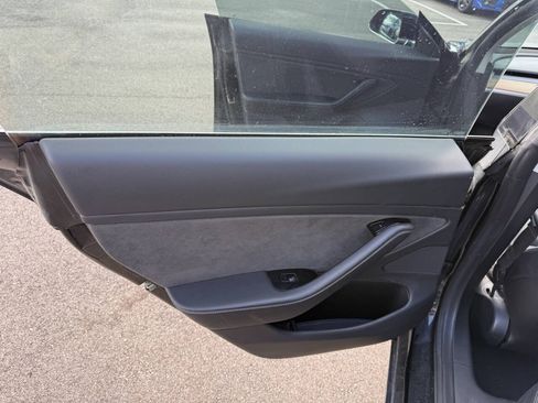 Used 2019 Tesla Model 3 Standard Range Plus RWD image 19