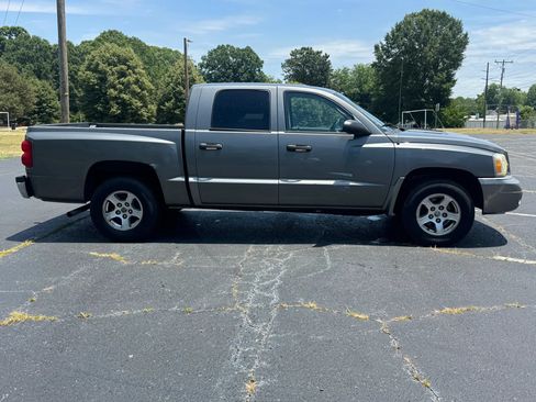 Used 2006 Dodge Dakota SLT RWD image 11