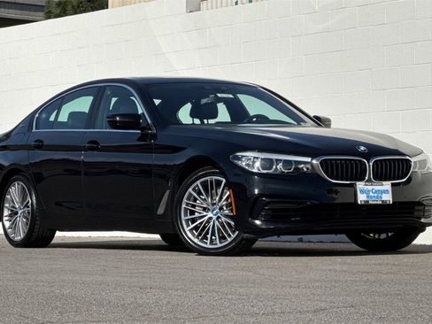 Used 2019 BMW 530e w/ Convenience Package image 2