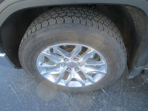 Used 2021 GMC Sierra 1500 SLT w/ SLT Premium Package image 13