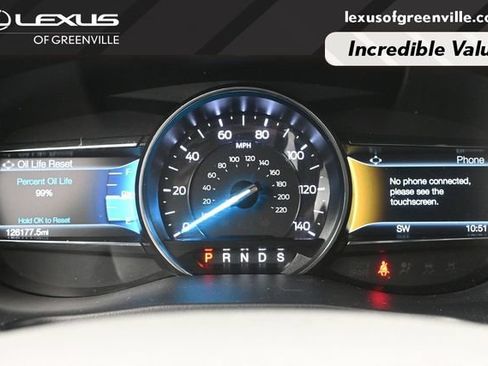 Used 2018 Ford Explorer XLT w/ Equipment Group 202A FWD image 11