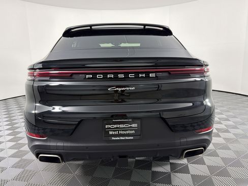 Certified 2024 Porsche Cayenne Coupe AWD/4WD image 10
